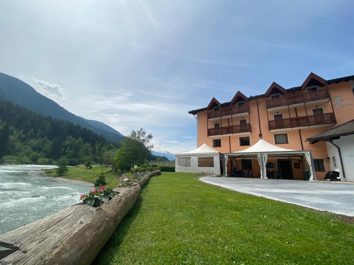 Hotel Laste' Caldes Exteriör bild